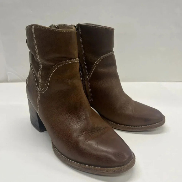 UGG Women’s Annie Leather Bootie Block Heel Boots Chestnut Size 7 City Western - Picture 1 of 13